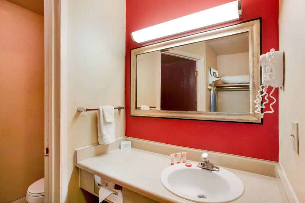 Oyo Hotel Spokane North Εξωτερικό φωτογραφία