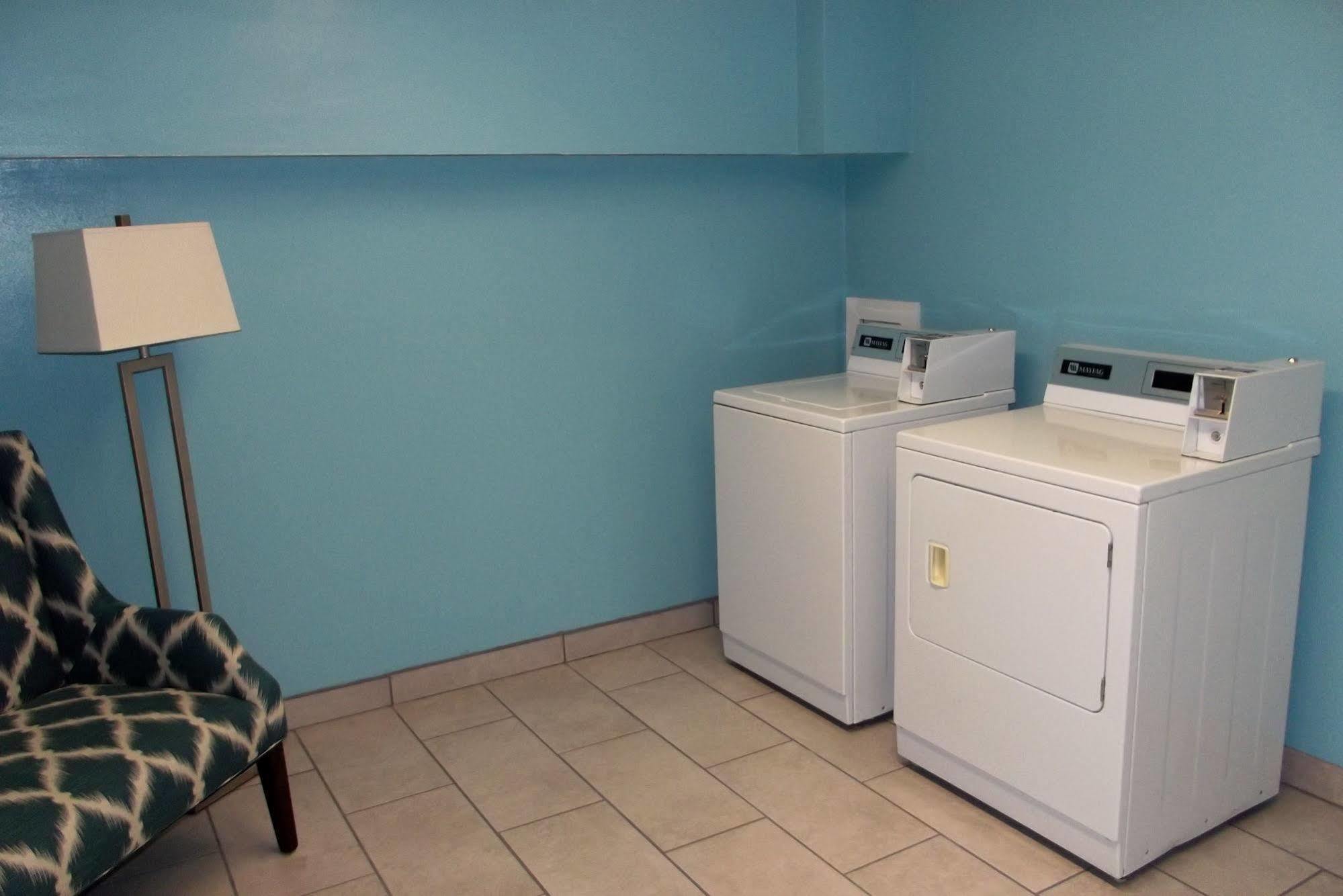 Oyo Hotel Spokane North Εξωτερικό φωτογραφία